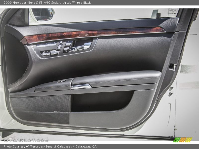 Arctic White / Black 2009 Mercedes-Benz S 63 AMG Sedan