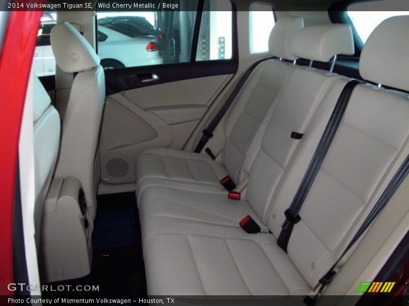 Wild Cherry Metallic / Beige 2014 Volkswagen Tiguan SE