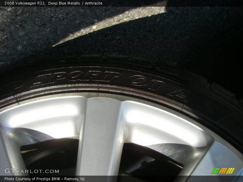 Deep Blue Metallic / Anthracite 2008 Volkswagen R32