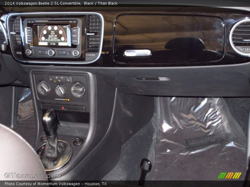 Black / Titan Black 2014 Volkswagen Beetle 2.5L Convertible