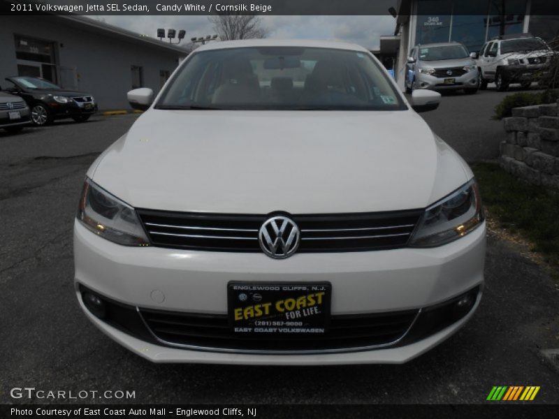Candy White / Cornsilk Beige 2011 Volkswagen Jetta SEL Sedan