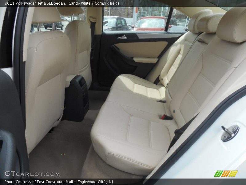 Candy White / Cornsilk Beige 2011 Volkswagen Jetta SEL Sedan