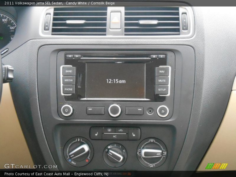 Candy White / Cornsilk Beige 2011 Volkswagen Jetta SEL Sedan