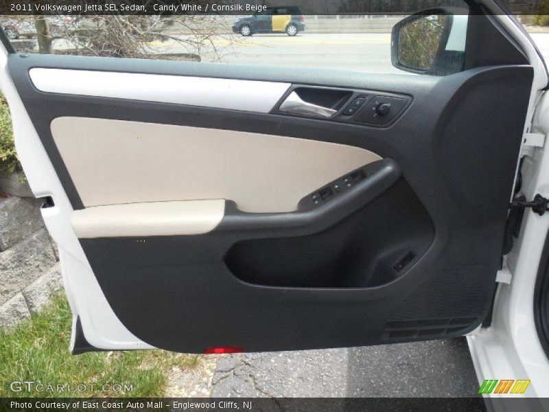 Candy White / Cornsilk Beige 2011 Volkswagen Jetta SEL Sedan