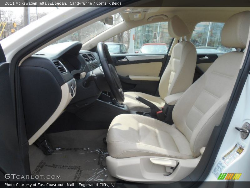 Candy White / Cornsilk Beige 2011 Volkswagen Jetta SEL Sedan