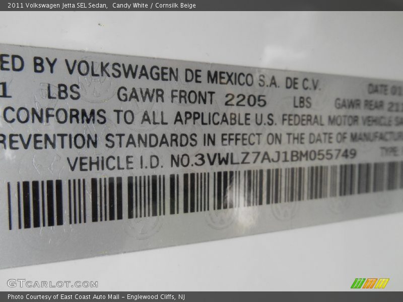 Candy White / Cornsilk Beige 2011 Volkswagen Jetta SEL Sedan