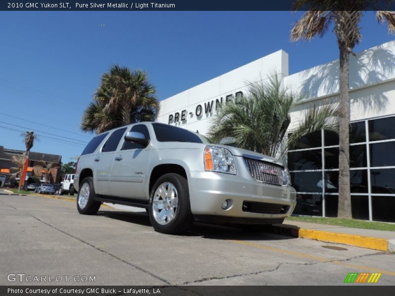 Pure Silver Metallic / Light Titanium 2010 GMC Yukon SLT