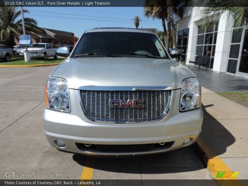 Pure Silver Metallic / Light Titanium 2010 GMC Yukon SLT