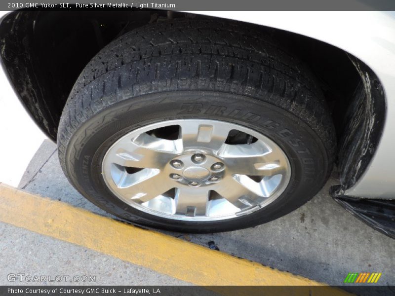 Pure Silver Metallic / Light Titanium 2010 GMC Yukon SLT