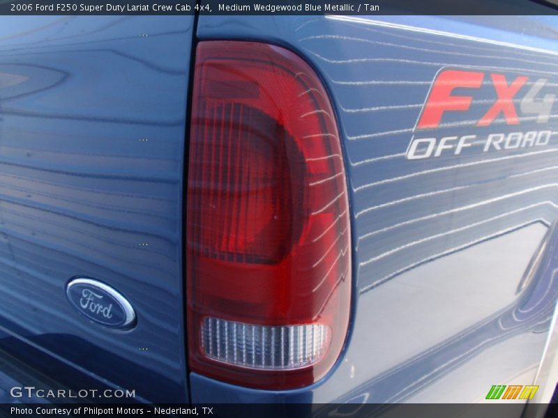 Medium Wedgewood Blue Metallic / Tan 2006 Ford F250 Super Duty Lariat Crew Cab 4x4