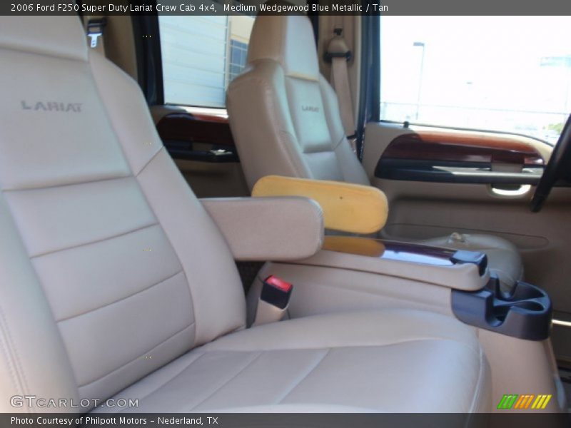 Medium Wedgewood Blue Metallic / Tan 2006 Ford F250 Super Duty Lariat Crew Cab 4x4