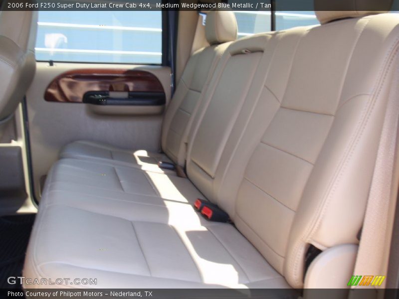Medium Wedgewood Blue Metallic / Tan 2006 Ford F250 Super Duty Lariat Crew Cab 4x4