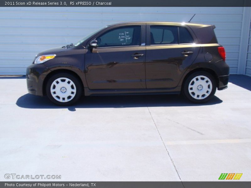 RS xPRESSO / Charcoal 2011 Scion xD Release Series 3.0