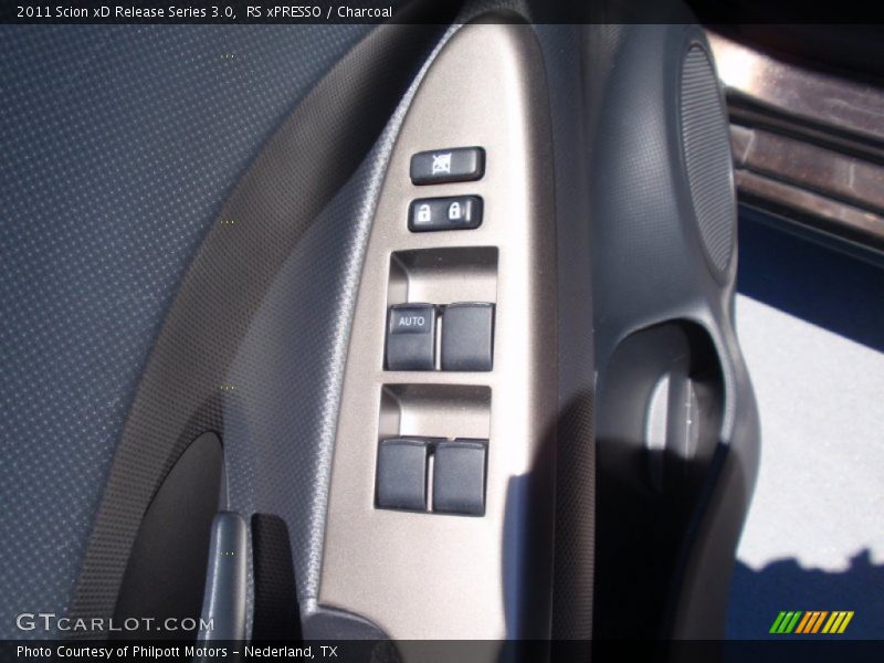 RS xPRESSO / Charcoal 2011 Scion xD Release Series 3.0