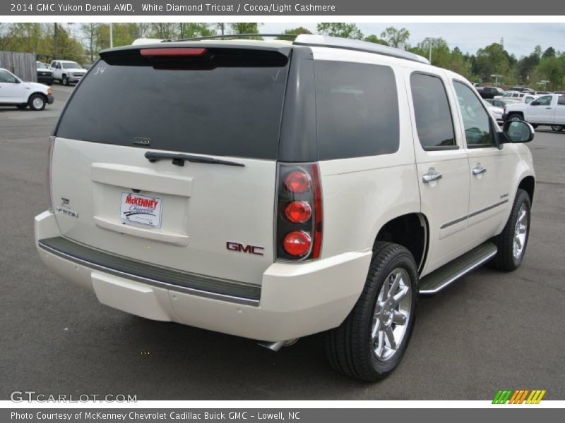 White Diamond Tricoat / Cocoa/Light Cashmere 2014 GMC Yukon Denali AWD