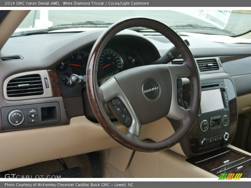 White Diamond Tricoat / Cocoa/Light Cashmere 2014 GMC Yukon Denali AWD