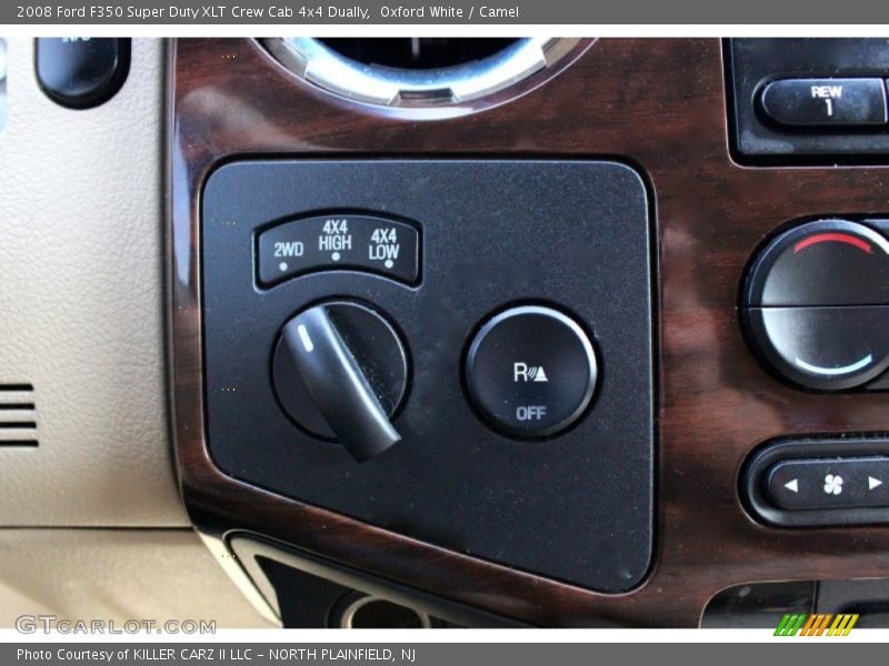 Controls of 2008 F350 Super Duty XLT Crew Cab 4x4 Dually