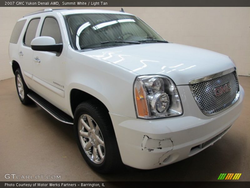 Summit White / Light Tan 2007 GMC Yukon Denali AWD