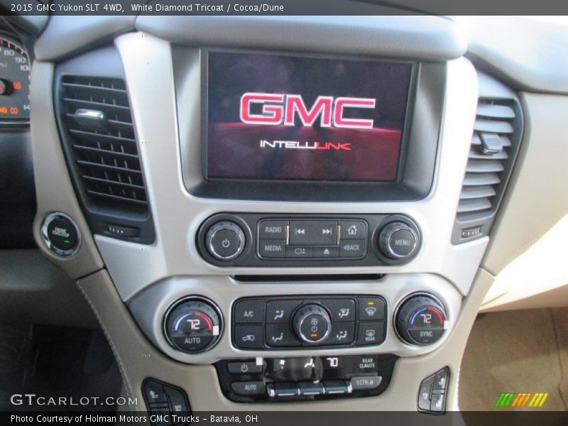 White Diamond Tricoat / Cocoa/Dune 2015 GMC Yukon SLT 4WD