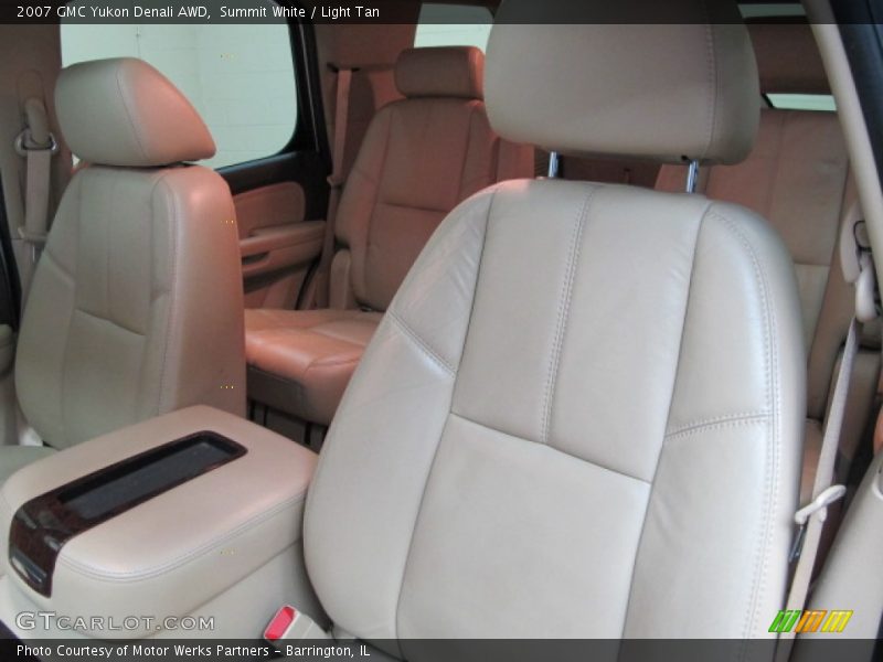 Summit White / Light Tan 2007 GMC Yukon Denali AWD