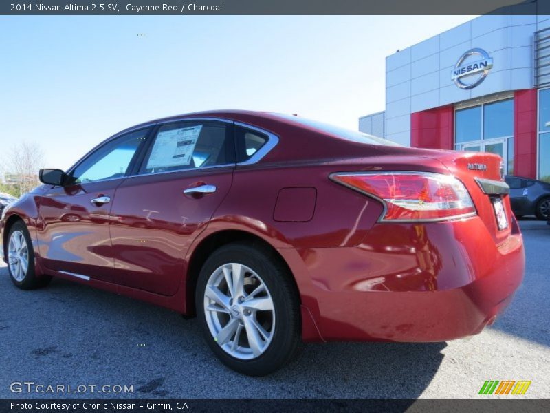 Cayenne Red / Charcoal 2014 Nissan Altima 2.5 SV