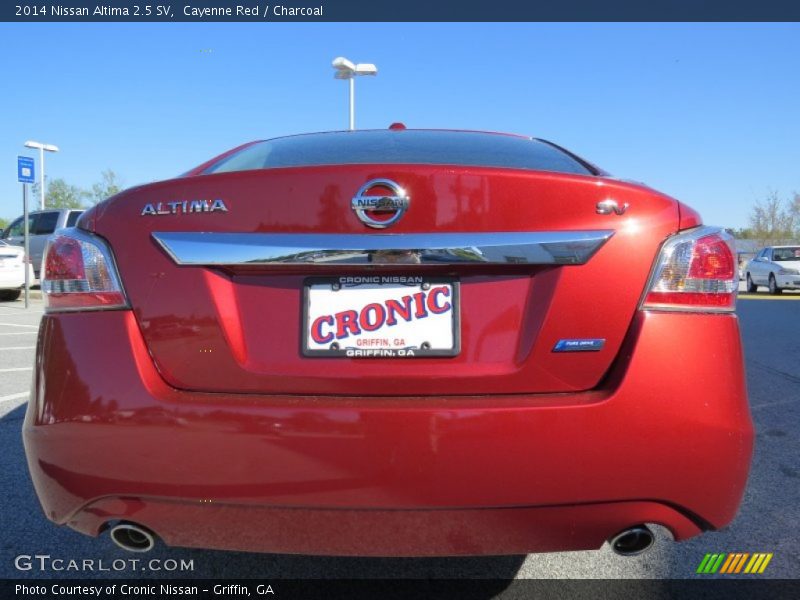 Cayenne Red / Charcoal 2014 Nissan Altima 2.5 SV