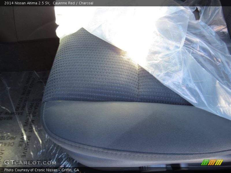 Cayenne Red / Charcoal 2014 Nissan Altima 2.5 SV