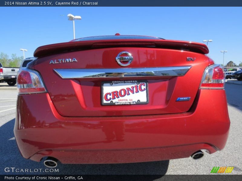 Cayenne Red / Charcoal 2014 Nissan Altima 2.5 SV