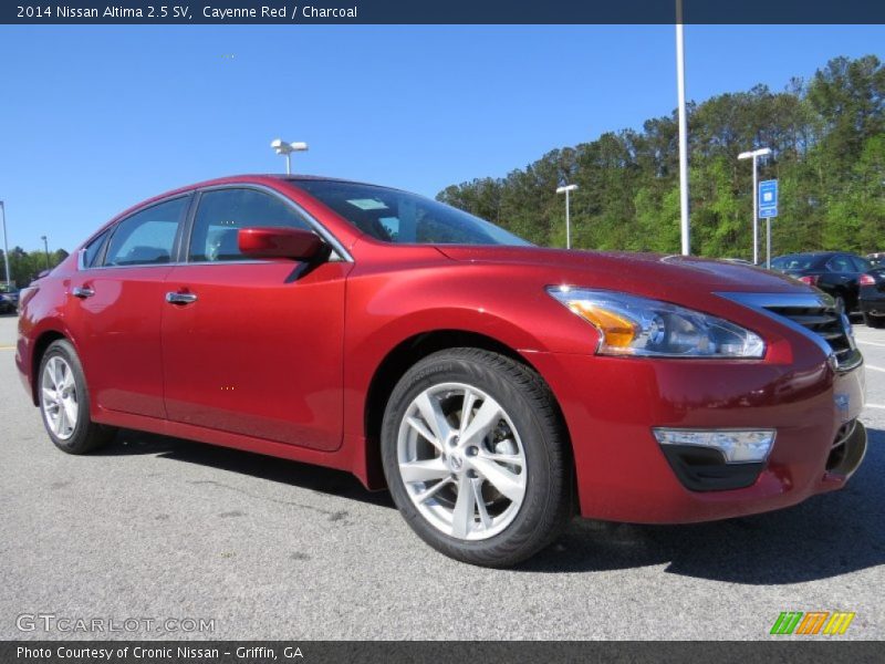 Cayenne Red / Charcoal 2014 Nissan Altima 2.5 SV