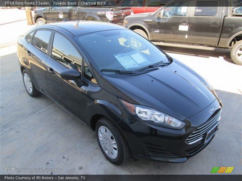 Tuxedo Black / Charcoal Black 2014 Ford Fiesta S Sedan