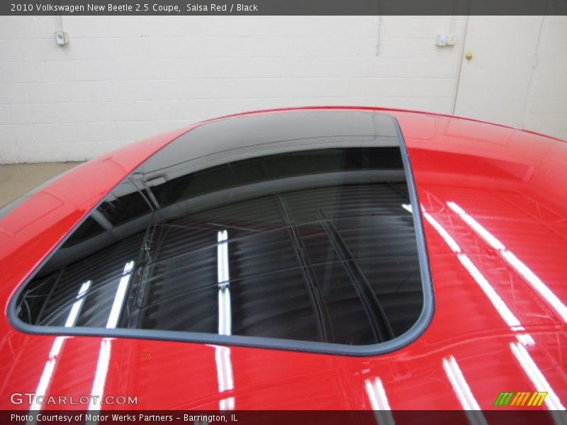 Salsa Red / Black 2010 Volkswagen New Beetle 2.5 Coupe