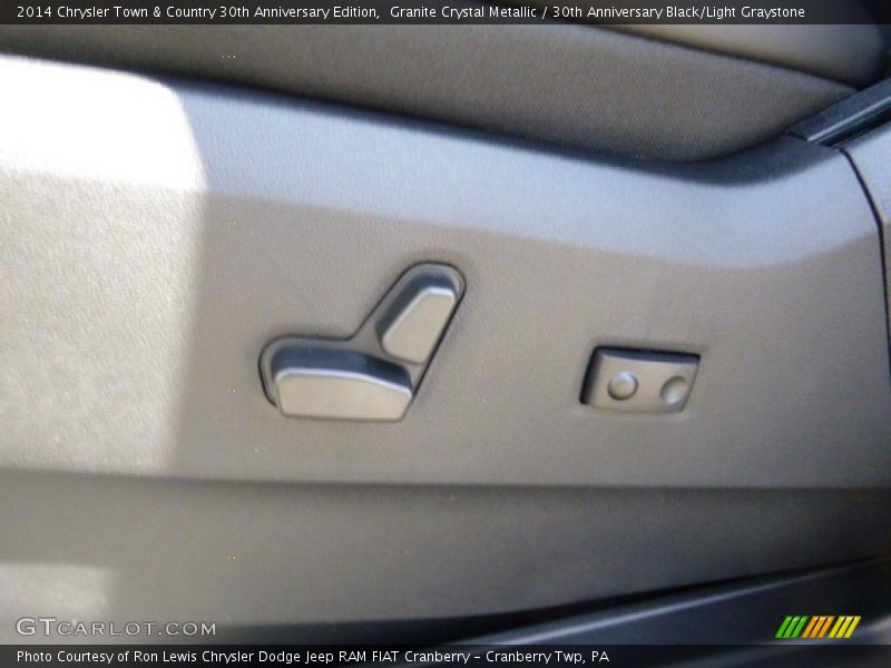 Granite Crystal Metallic / 30th Anniversary Black/Light Graystone 2014 Chrysler Town & Country 30th Anniversary Edition