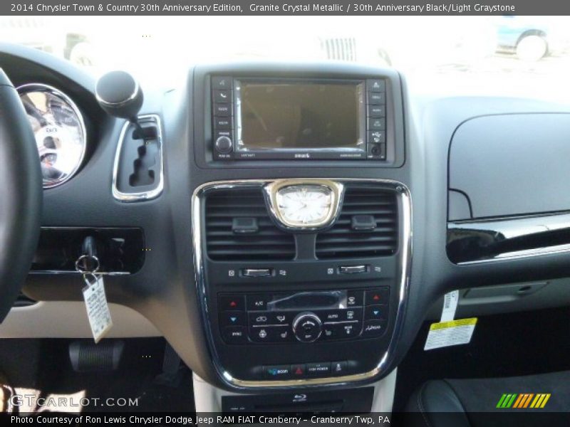 Granite Crystal Metallic / 30th Anniversary Black/Light Graystone 2014 Chrysler Town & Country 30th Anniversary Edition