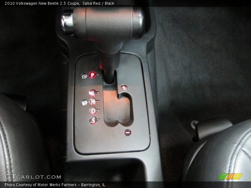 Salsa Red / Black 2010 Volkswagen New Beetle 2.5 Coupe