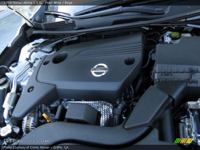 Pearl White / Beige 2014 Nissan Altima 2.5 SL