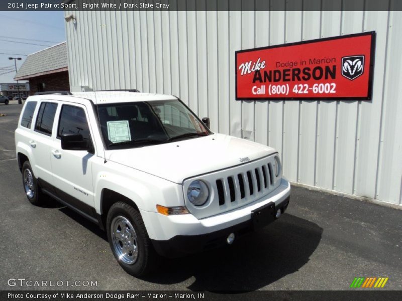 Bright White / Dark Slate Gray 2014 Jeep Patriot Sport