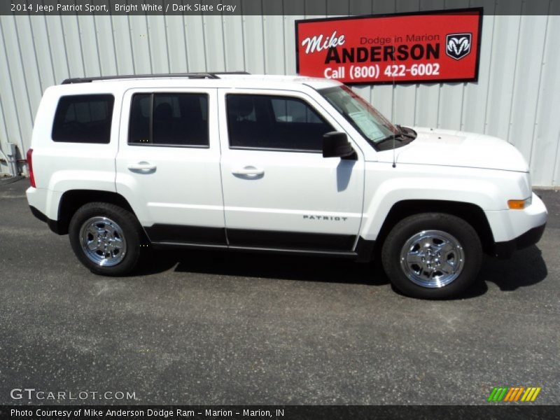 Bright White / Dark Slate Gray 2014 Jeep Patriot Sport