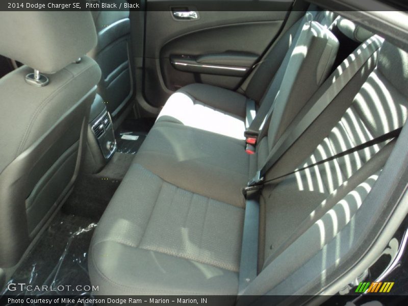 Pitch Black / Black 2014 Dodge Charger SE