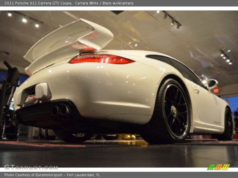 Carrara White / Black w/Alcantara 2011 Porsche 911 Carrera GTS Coupe
