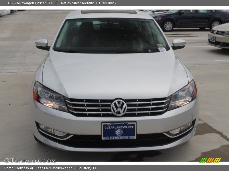 Reflex Silver Metallic / Titan Black 2014 Volkswagen Passat TDI SE
