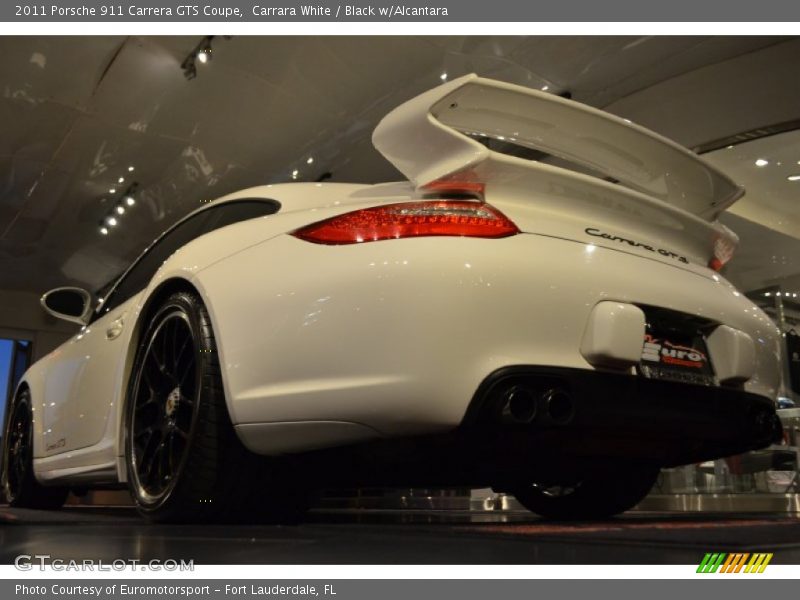 Carrara White / Black w/Alcantara 2011 Porsche 911 Carrera GTS Coupe