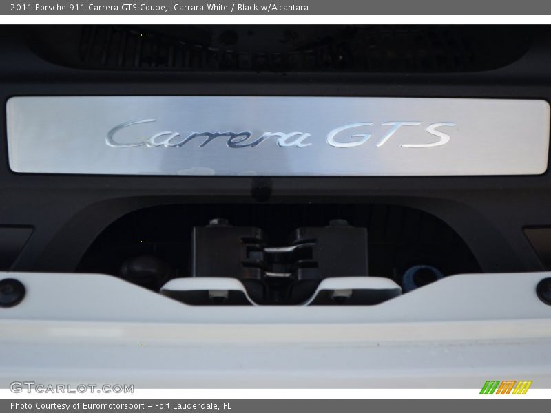 Carrara White / Black w/Alcantara 2011 Porsche 911 Carrera GTS Coupe