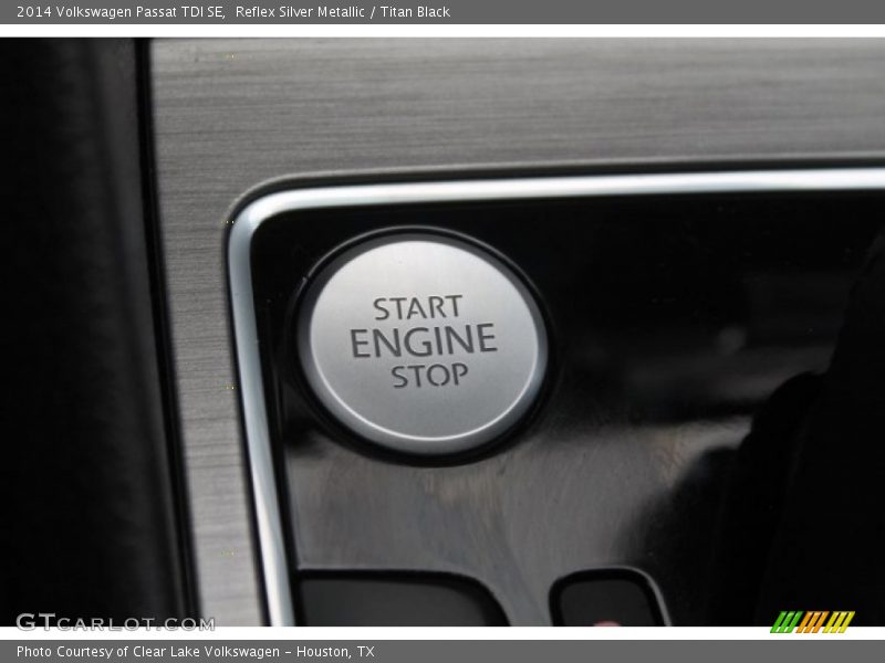 Reflex Silver Metallic / Titan Black 2014 Volkswagen Passat TDI SE