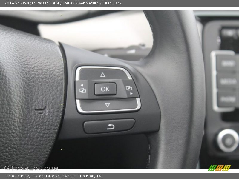 Reflex Silver Metallic / Titan Black 2014 Volkswagen Passat TDI SE