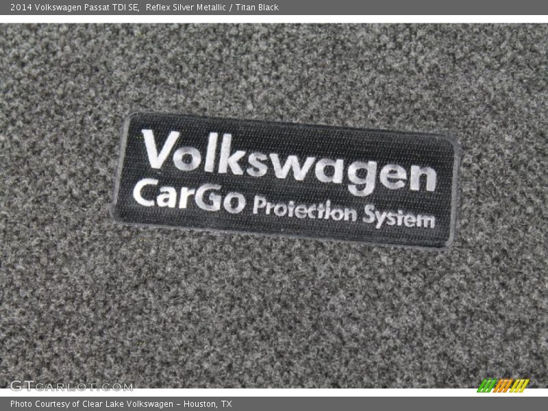 Reflex Silver Metallic / Titan Black 2014 Volkswagen Passat TDI SE