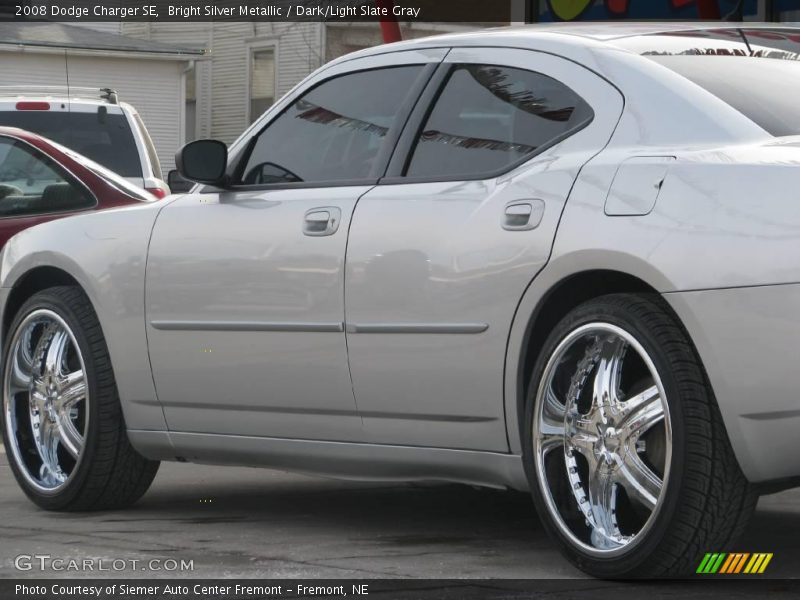 Bright Silver Metallic / Dark/Light Slate Gray 2008 Dodge Charger SE