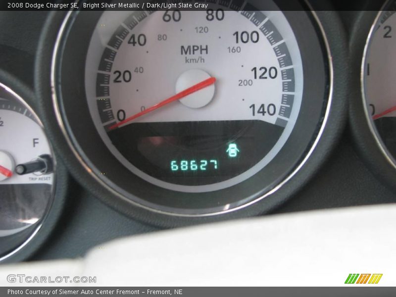 Bright Silver Metallic / Dark/Light Slate Gray 2008 Dodge Charger SE
