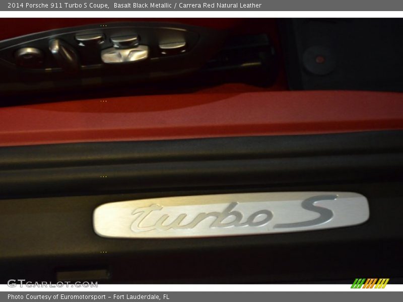  2014 911 Turbo S Coupe Logo