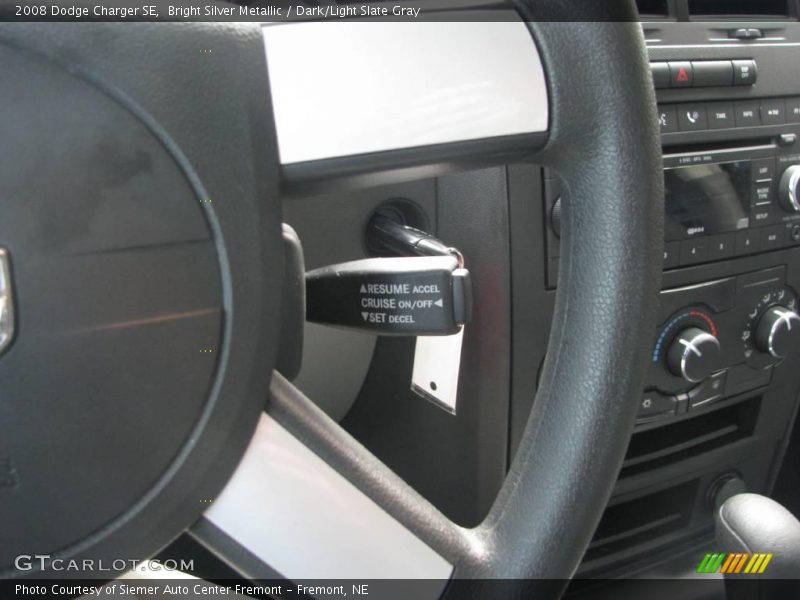 Bright Silver Metallic / Dark/Light Slate Gray 2008 Dodge Charger SE