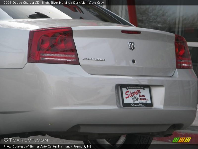 Bright Silver Metallic / Dark/Light Slate Gray 2008 Dodge Charger SE